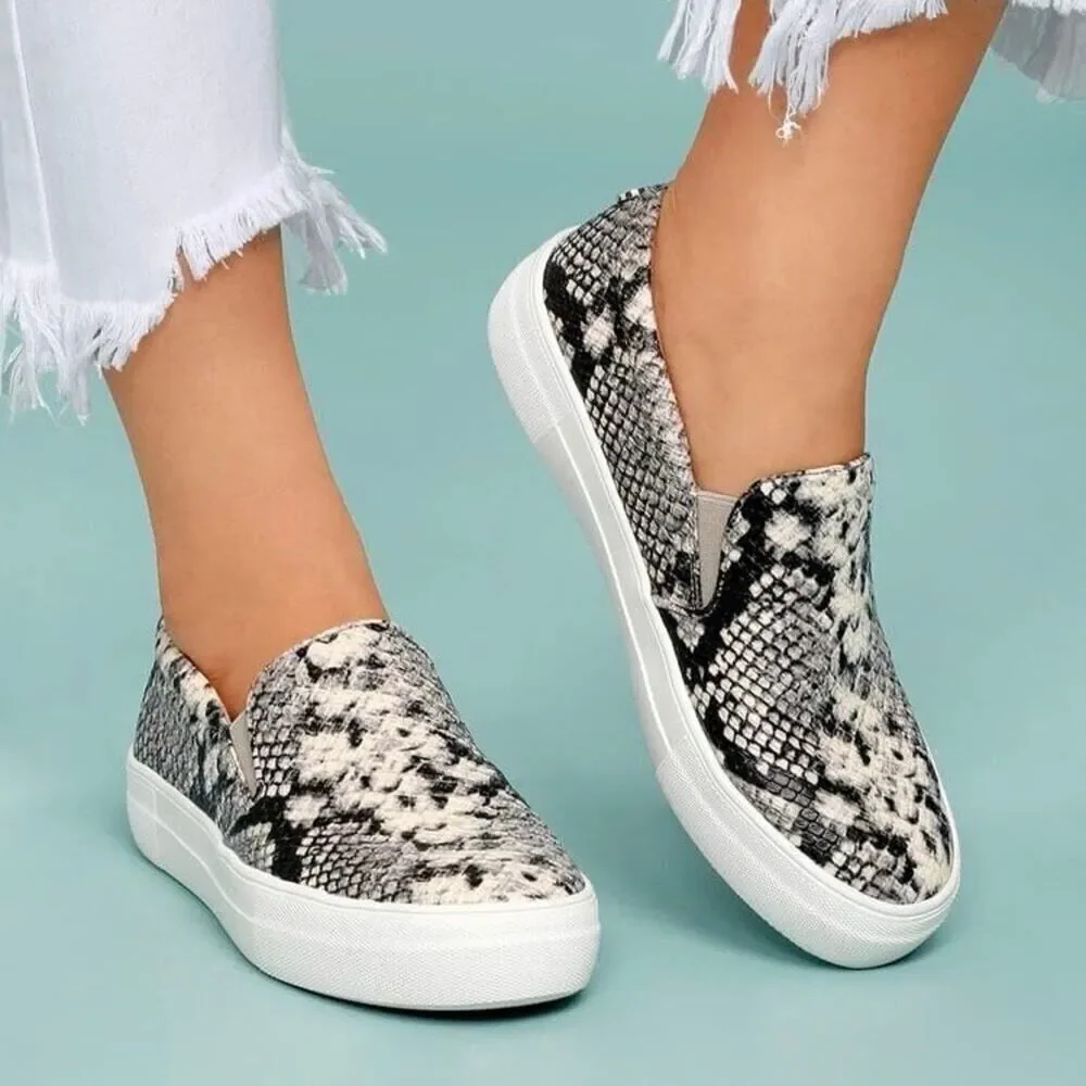 Steve Madden Gills Natural Snake Embossed Vegan Leather Slip-On Sneakers Size 7
